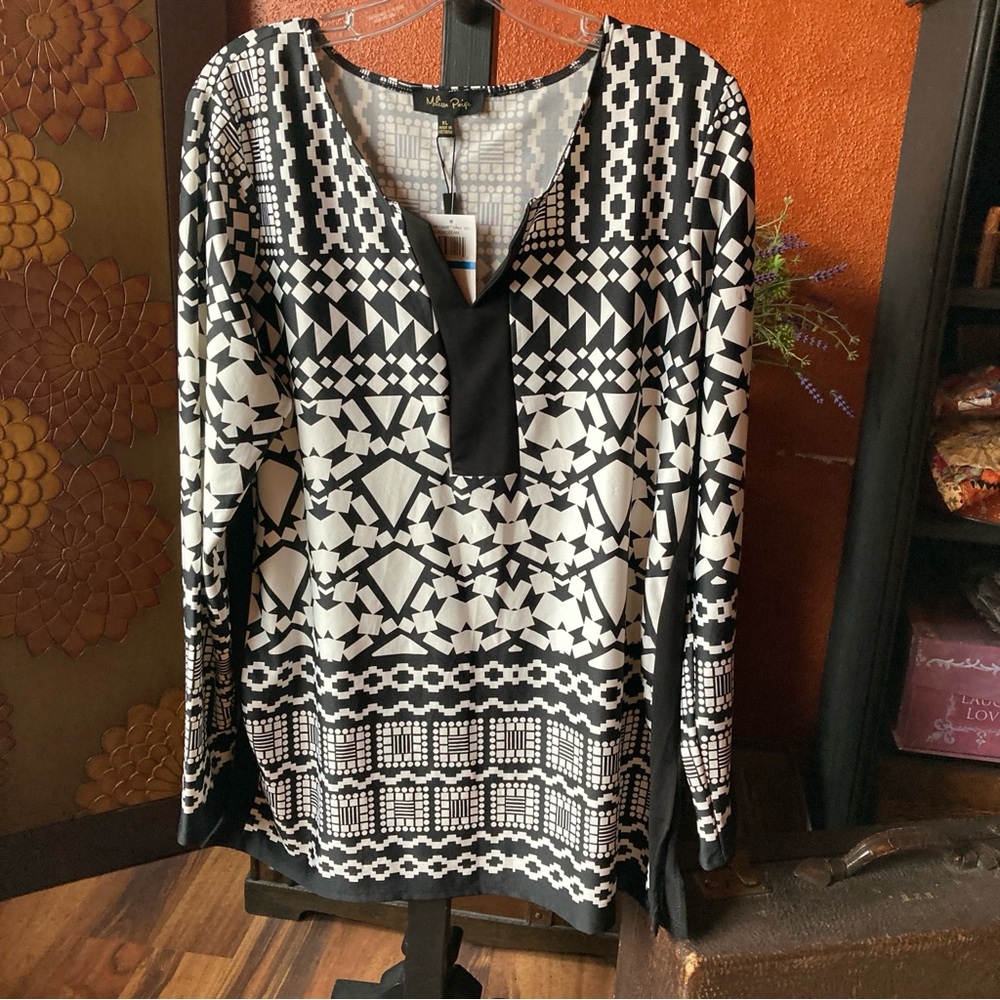 Melissa Paige XL  Long Sleeve V Black White Tunic Top - Picture 4 of 6